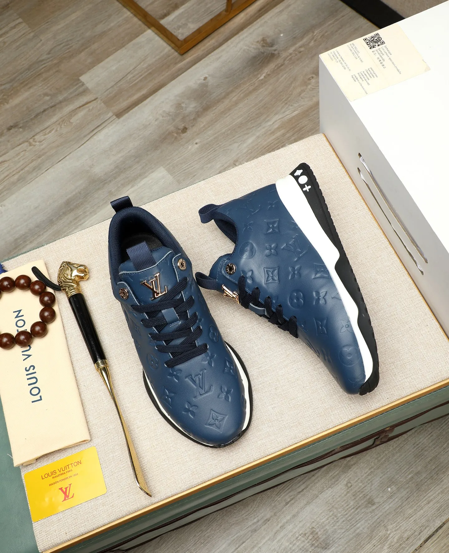 Men's shoes 💰520 📛📛【LOUIS VUITTON】Louis Vuitton official website synchronized new products 👟Milan fashion catwalk style 🇰🇾🇰🇾LV family logo, celebrity style, a must-have for fashionistas ⚠️First-layer calfskin ➕Mesh lining ➕Official website original version special outsole 👞Number 39-44 (38 45 46 customized)